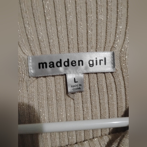 Size Small & Large Matching Sweaters - Picture 5 of 6